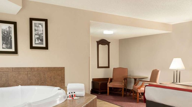 <b>Ramada Pigeon Forge North Suite</b>. Images powered by <a href="https://iceportal.shijigroup.com/" title="IcePortal" target="_blank">IcePortal</a>.