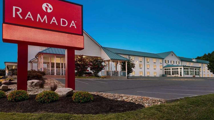 Ramada Pigeon Forge North Exterior