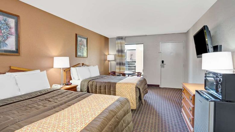 <b>Days Inn Hernando Room</b>. Images powered by <a href="https://iceportal.shijigroup.com/" title="IcePortal" target="_blank">IcePortal</a>.