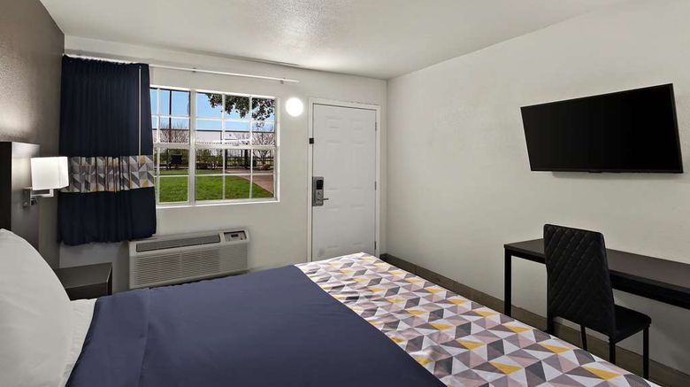 <b>Knights Inn - Belton/Temple Room</b>. Images powered by <a href="https://iceportal.shijigroup.com/" title="IcePortal" target="_blank">IcePortal</a>.