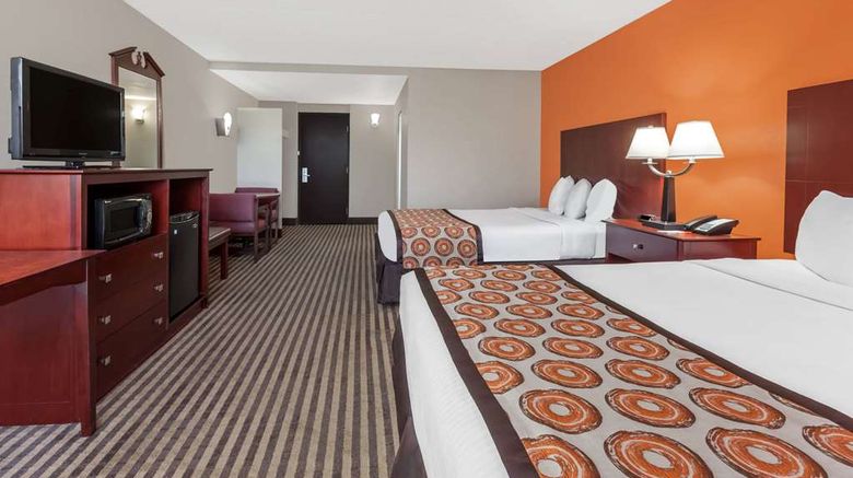 <b>Howard Johnson Express Ballpark Room</b>. Images powered by <a href="https://iceportal.shijigroup.com/" title="IcePortal" target="_blank">IcePortal</a>.