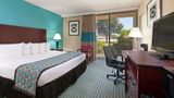 Howard Johnson Express Ballpark Room