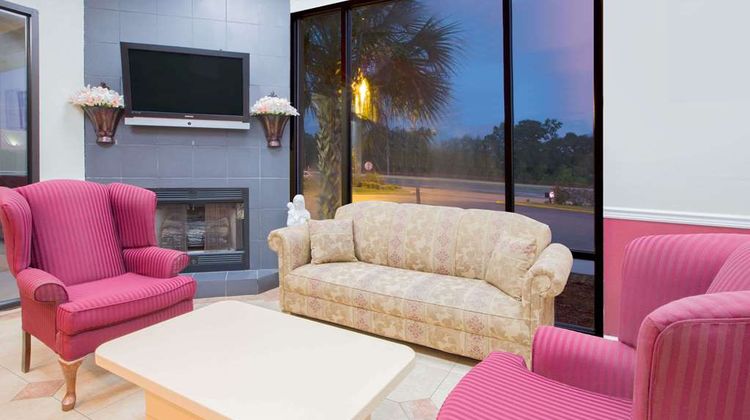 Howard Johnson Inn Dothan Lobby
