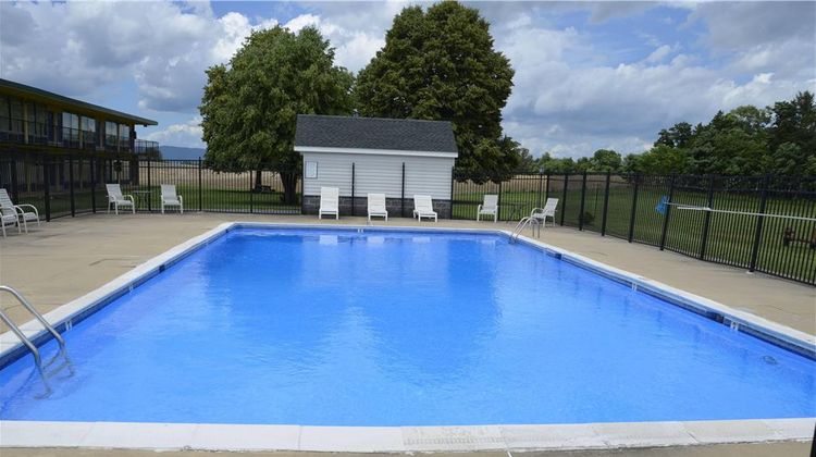 Days Inn Luray Shenandoah Pool