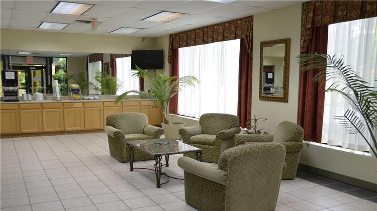 Days Inn Luray Shenandoah Lobby