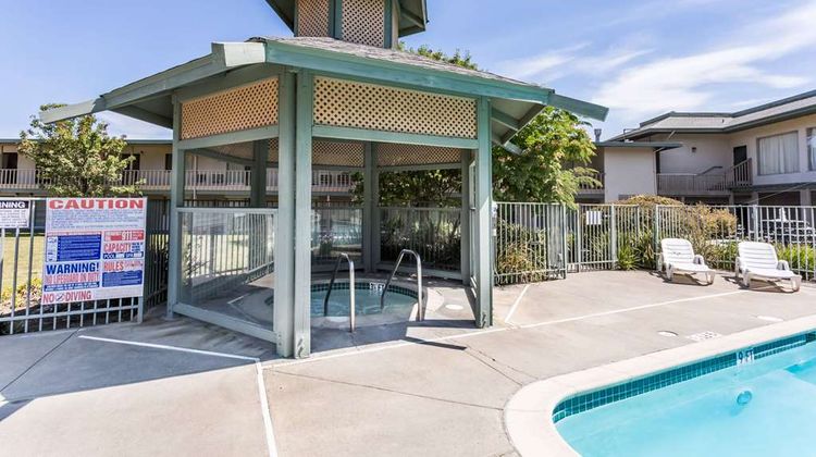Days Inn Novato/San Francisco Pool