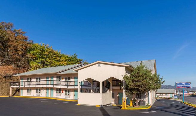 Howard Johnson Express Inn - Roseburg Exterior
