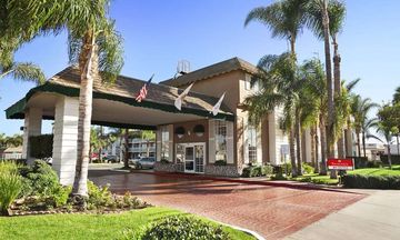 Ramada Costa Mesa/Newport Beach