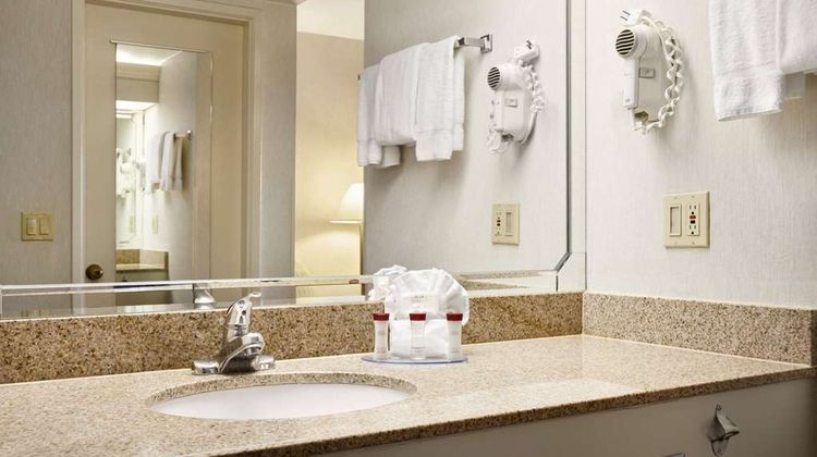 Ramada Costa Mesa/Newport Beach Room