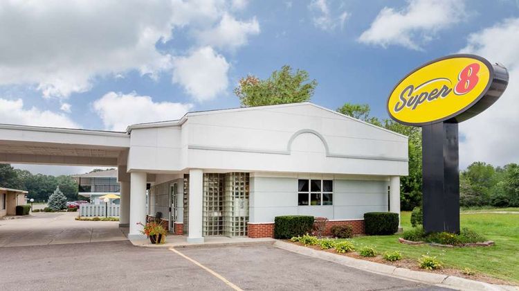 Super 8 Stevensville Exterior