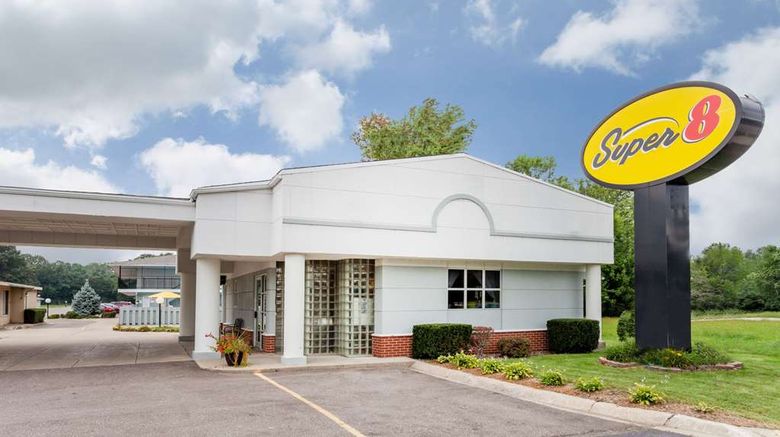 Super 8 Stevensville Exterior. Images powered by <a href="https://iceportal.shijigroup.com" target="_blank" rel="noopener">Ice Portal</a>.