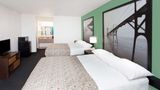 Super 8 Stevensville Room
