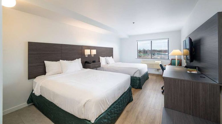 <b>Baymont Inn & Suites Bellingham Room</b>. Images powered by <a href="https://iceportal.shijigroup.com/" title="IcePortal" target="_blank">IcePortal</a>.
