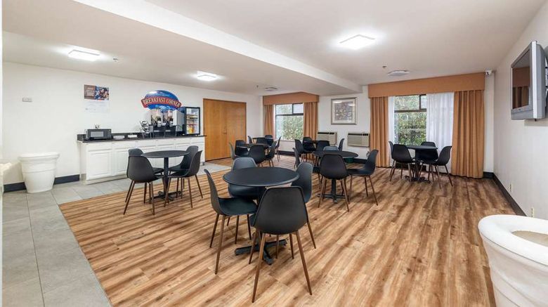 <b>Baymont Inn & Suites Bellingham Other</b>. Images powered by <a href="https://iceportal.shijigroup.com/" title="IcePortal" target="_blank">IcePortal</a>.