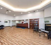 Baymont Inn & Suites Bellingham Lobby