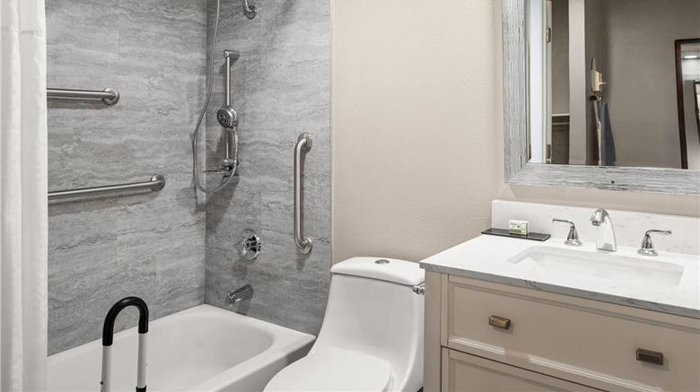 <b>Baymont Inn & Suites Jefferson City Room</b>. Images powered by <a href="https://iceportal.shijigroup.com/" title="IcePortal" target="_blank">IcePortal</a>.