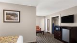 Baymont Inn & Suites Jefferson City Suite