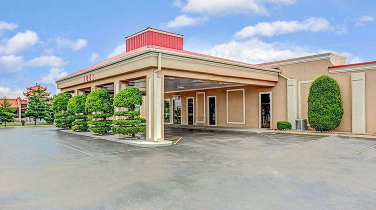 Ramada Murfreesboro Exterior