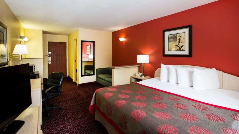 <b>Ramada Sioux Falls Suite</b>. Images powered by <a href="https://iceportal.shijigroup.com/" title="IcePortal" target="_blank">IcePortal</a>.