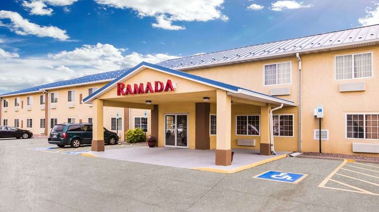 Ramada Sioux Falls Exterior