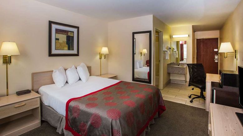 <b>Ramada Sioux Falls Room</b>. Images powered by <a href="https://iceportal.shijigroup.com/" title="IcePortal" target="_blank">IcePortal</a>.