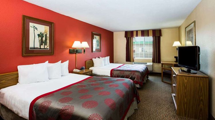 Ramada Sioux Falls Room