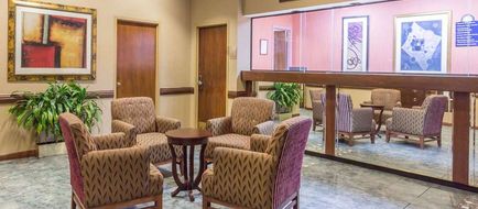 Days Inn Camp Springs Lobby