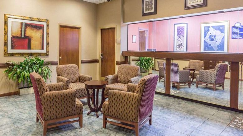 <b>Days Inn Camp Springs Lobby</b>. Images powered by <a href="https://iceportal.shijigroup.com/" title="IcePortal" target="_blank">IcePortal</a>.