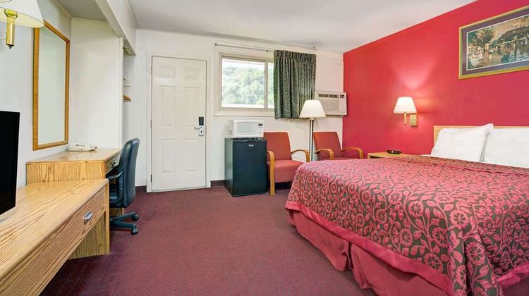 Travelodge by Wyndham Red Wing Suite