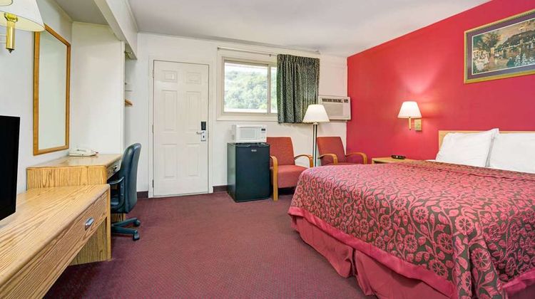 Travelodge by Wyndham Red Wing Room