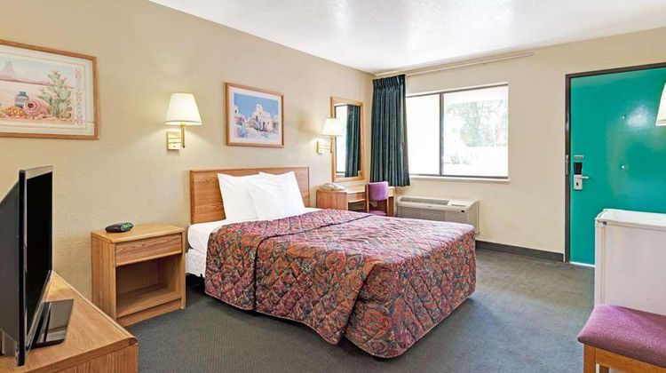 Days Inn Espanola Room