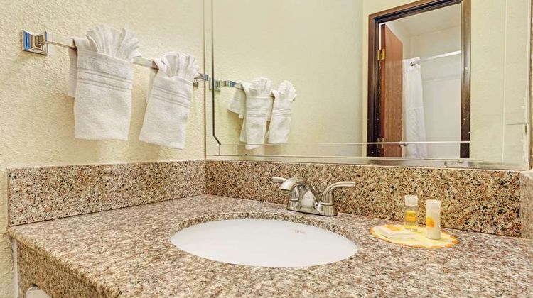 Days Inn Espanola Room