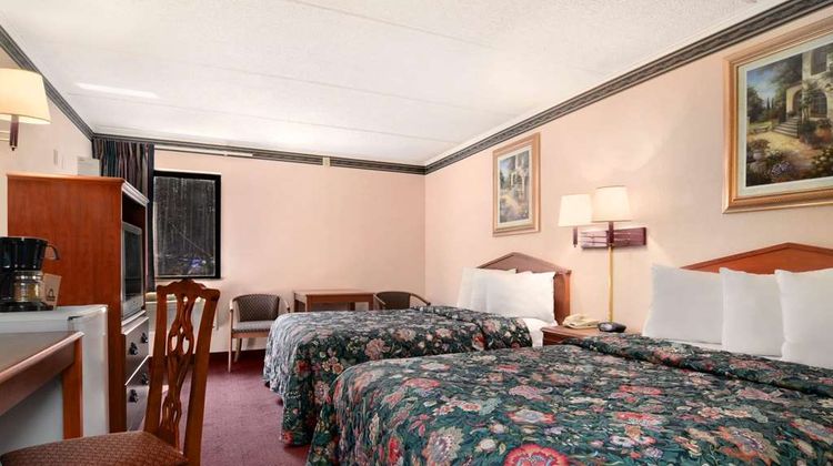 Days Inn Espanola Room
