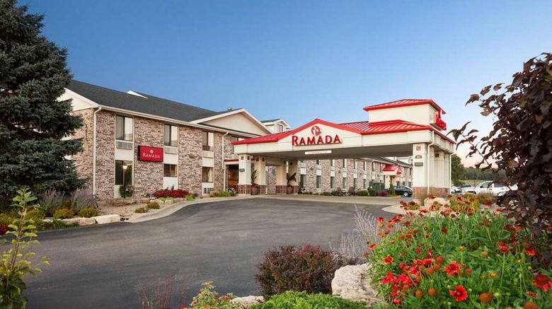 <b>Ramada Wisconsin Dells Exterior</b>. Images powered by <a href="https://iceportal.shijigroup.com/" title="IcePortal" target="_blank">IcePortal</a>.
