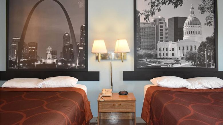 <b>Super 8 Carthage Room</b>. Images powered by <a href="https://iceportal.shijigroup.com/" title="IcePortal" target="_blank">IcePortal</a>.