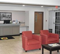 Super 8 Carthage Lobby