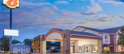Super 8 Carthage Exterior
