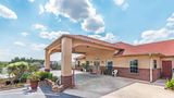 <b>Days Inn Gainesville Exterior</b>. Images powered by <a href="https://iceportal.shijigroup.com/" title="IcePortal" target="_blank">IcePortal</a>.