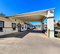Days Inn Gainesville Exterior