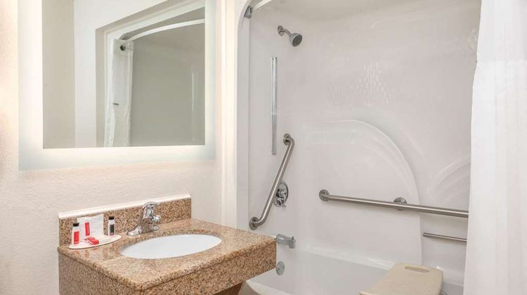 Howard Johnson Inn Rock Hill Room