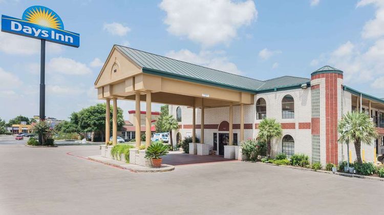 Days Inn New Braunfels Exterior