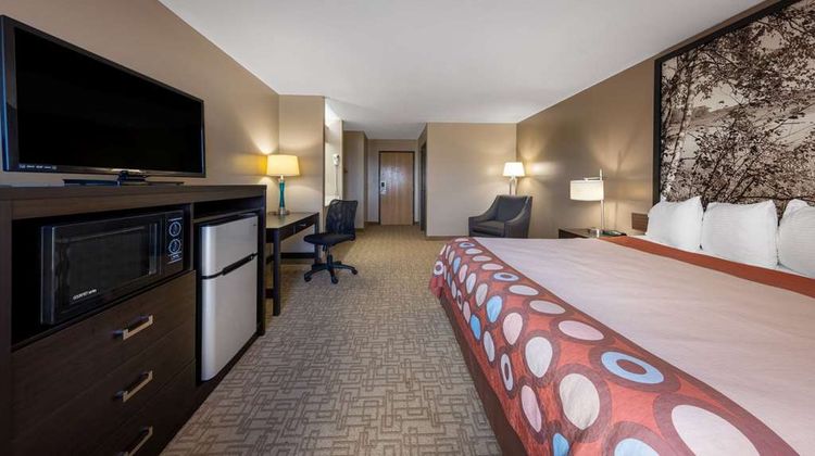 Super 8 Jackson Suite