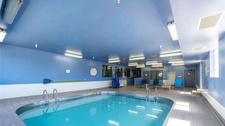 <b>Days Inn Sioux City Pool</b>. Images powered by <a href="https://iceportal.shijigroup.com/" title="IcePortal" target="_blank">IcePortal</a>.