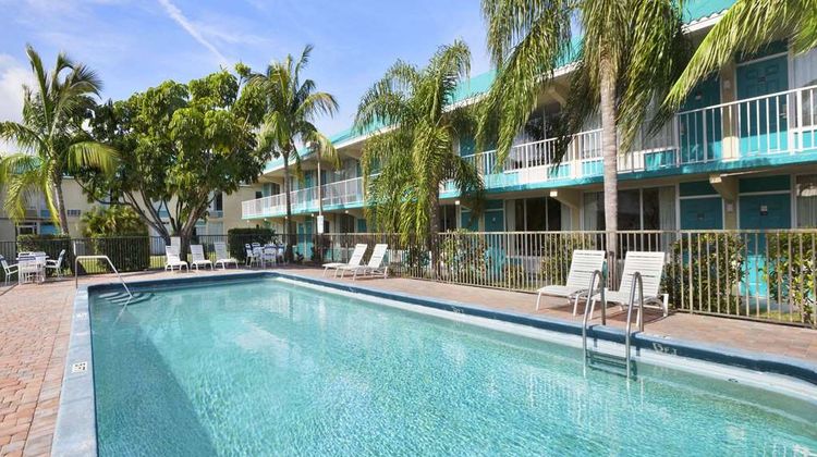 Days Inn by Wyndham Fort Pierce Midtown Pool