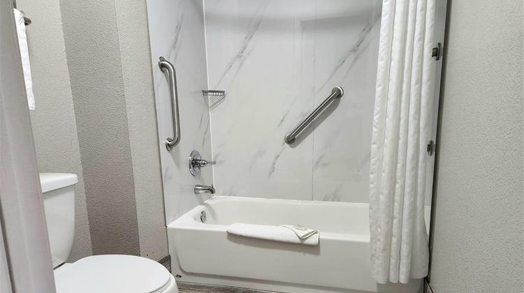 Days Inn Monroe Room