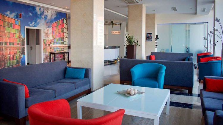 Hotel Zentral Leon Exterior