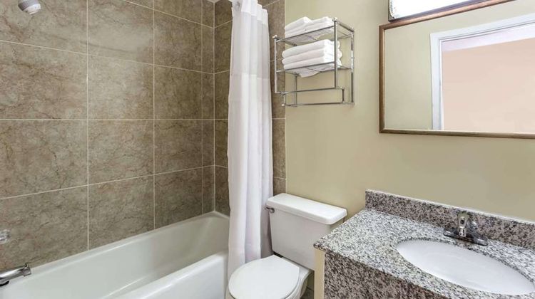 Days Inn Plymouth Room