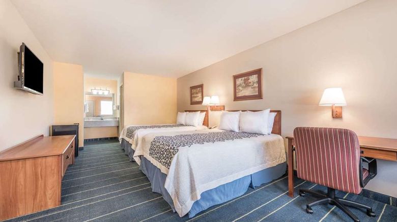 <b>Days Inn Bryan College Station Room</b>. Images powered by <a href="https://iceportal.shijigroup.com/" title="IcePortal" target="_blank">IcePortal</a>.
