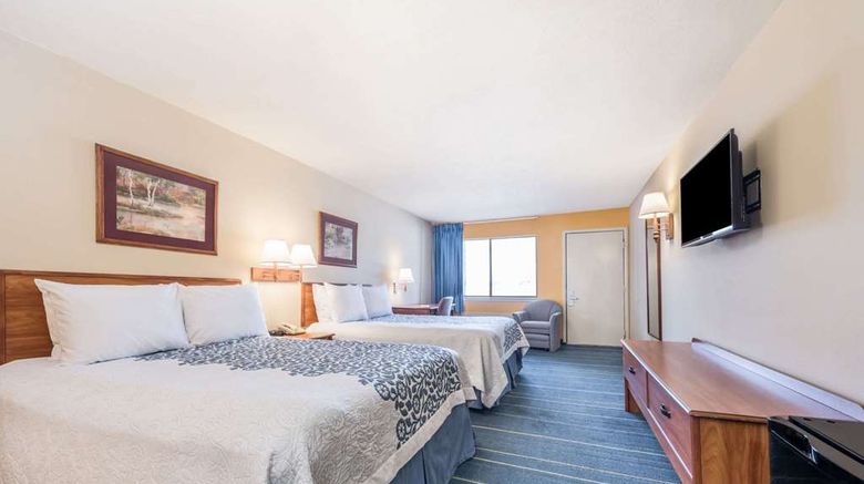 <b>Days Inn Bryan College Station Room</b>. Images powered by <a href="https://iceportal.shijigroup.com/" title="IcePortal" target="_blank">IcePortal</a>.
