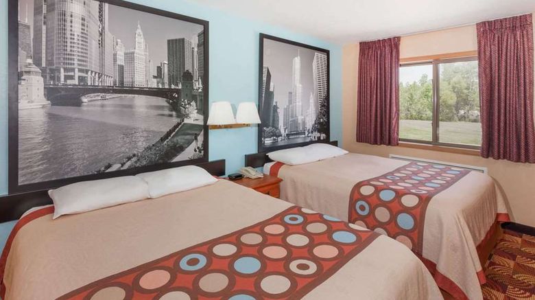 <b>Super 8 Shipshewana Room</b>. Images powered by <a href="https://iceportal.shijigroup.com/" title="IcePortal" target="_blank">IcePortal</a>.